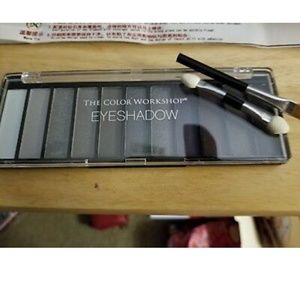The Color Workshop eyeshadow pallette